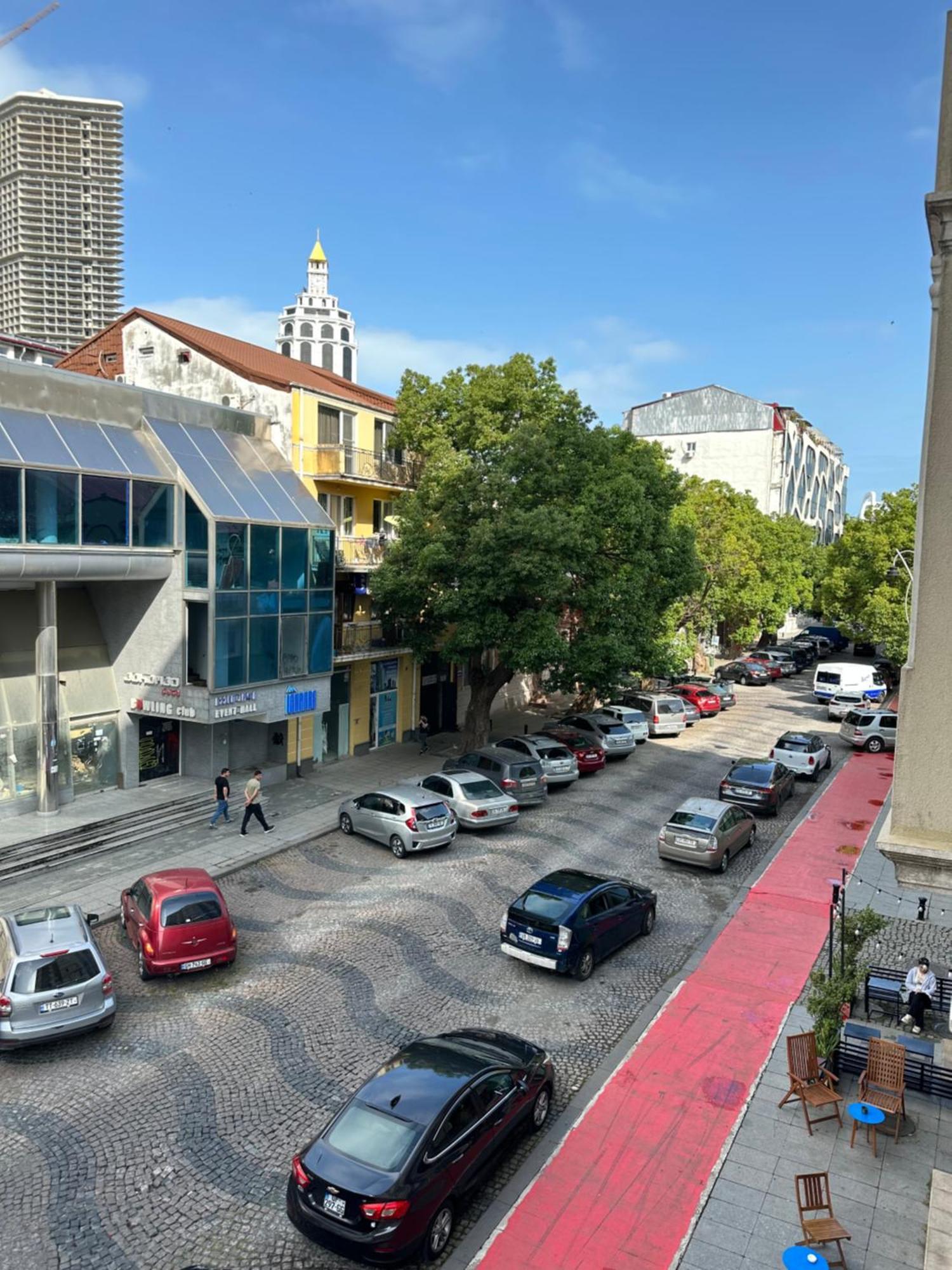 Appartamento Tamo Batumi Esterno foto