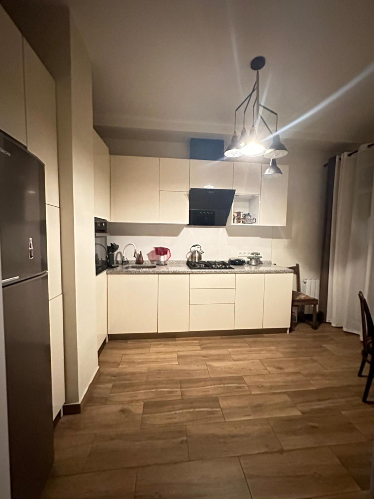 Appartamento Tamo Batumi Esterno foto
